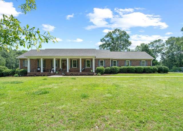 Property at 106 Emma Dr, Honea Path, SC 29654, 4 beds, 3 baths