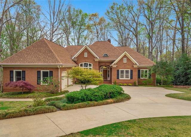 Property at 1229 Stillwater Dr, Seneca, SC 29672, 5 beds, 3.5 baths