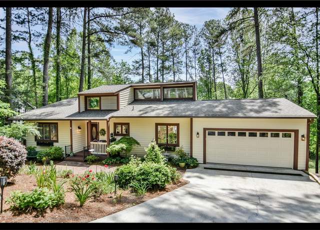 Property at 32 Par Harbor Way, Salem, SC 29676, 4 beds, 3 baths