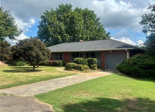 Property at 2701 Bellview Rd, Anderson, SC 29621, 5 beds, 4 baths