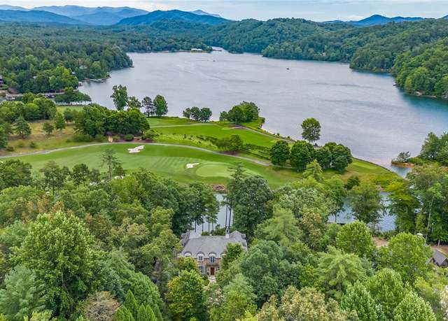 Property at 304 Club Cove Way, Sunset, SC 29685, 6 beds, 6.5 baths