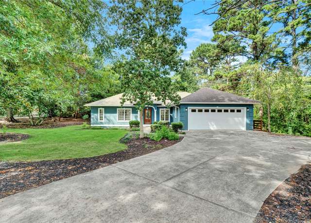 Property at 301 Beech View Ct, Seneca, SC 29672, 3 beds, 2 baths