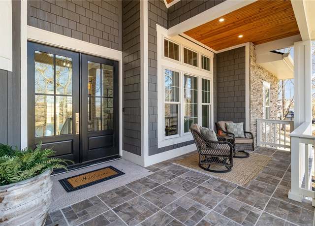 Property at 1819 Cross Creek Dr, Seneca, SC 29678, 4 beds, 3.5 baths