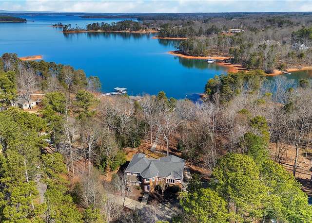 Property at 810 Holly Knl, Anderson, SC 29626, 4 beds, 4.5 baths