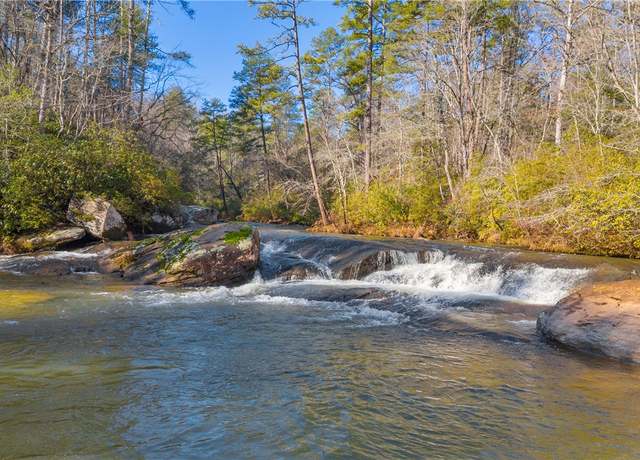 Property at 282 Little River Ln, Walhalla, SC 29691