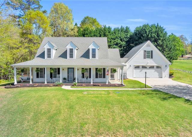 Property at 214 Fisherman Ln, Seneca, SC 29672, 3 beds, 2.5 baths