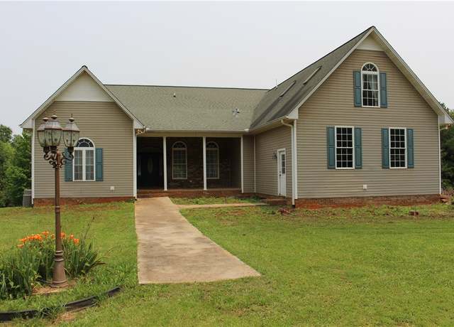 Property at 473 Powder Mill Rd, Central, SC 29630, 6 beds, 5 baths