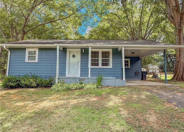 Property at 112 Cedar St, Westminster, SC 29693, 2 beds, 1 bath