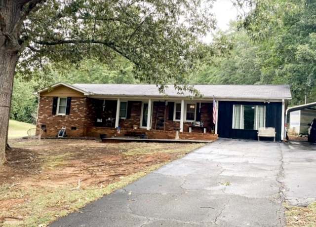 Property at 201 Larkwood Rd, Liberty, SC 29657, 3 beds, 2 baths