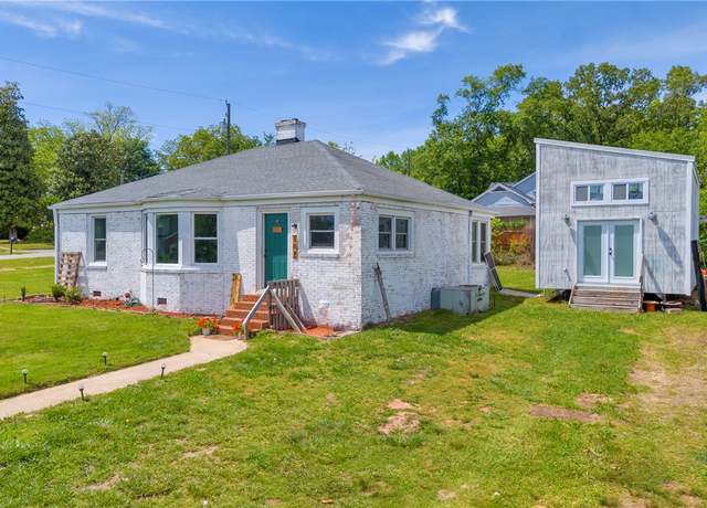 Property at 501 E South 4th St, Seneca, SC 29678, 2 beds, 1 bath