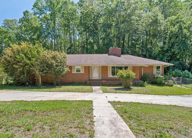 Property at 1122 Cox Rd, Anderson, SC 29621, 4 beds, 3.5 baths