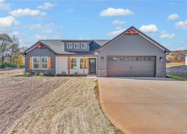 Property at 256 Old Fork School Rd, Townville, SC 29689, 4 beds, 2 baths