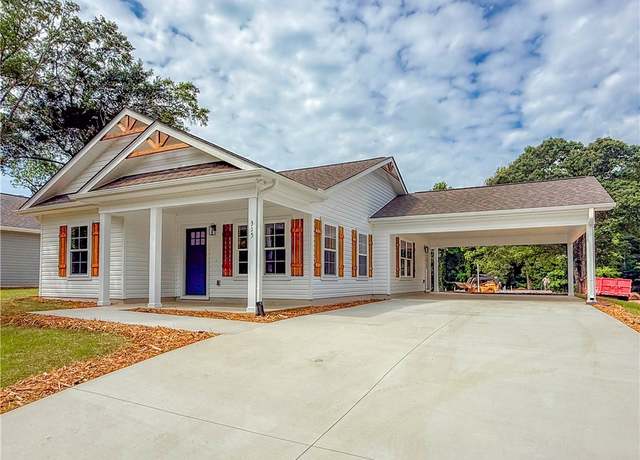 Property at 315 Code Cir, Seneca, SC 29678, 3 beds, 2 baths