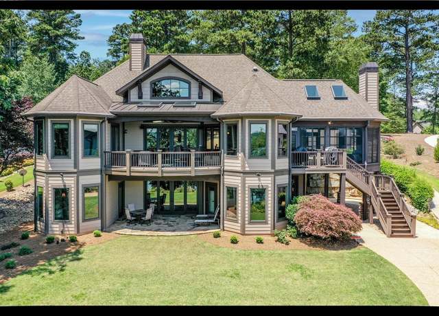 Property at 124 Pineridge Pointe Dr, Seneca, SC 29672, 3 beds, 3 baths