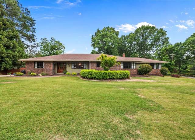 Property at 1100 Greenacres, Anderson, SC 29621, 4 beds, 3 baths