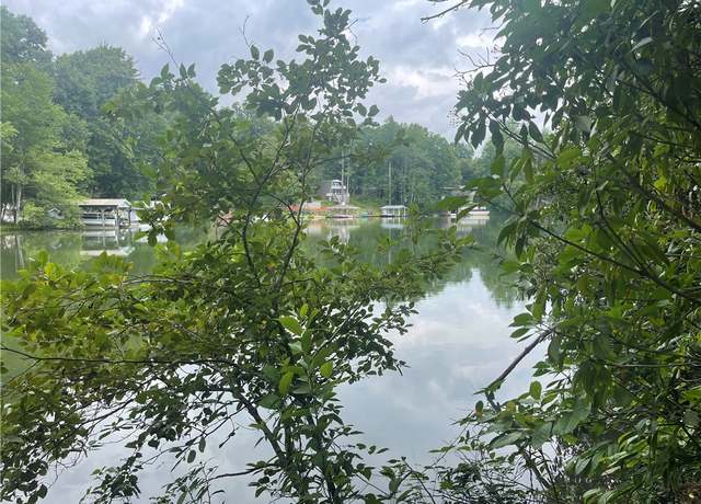 Property at 31 Evergreen Ridge Rd, Tamassee, SC 29686