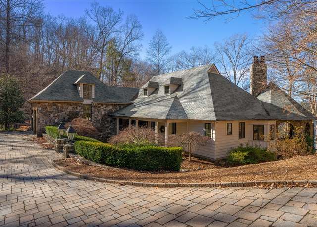 Property at 604 Top Ridge Dr, Sunset, SC 29685, 5 beds, 6 baths