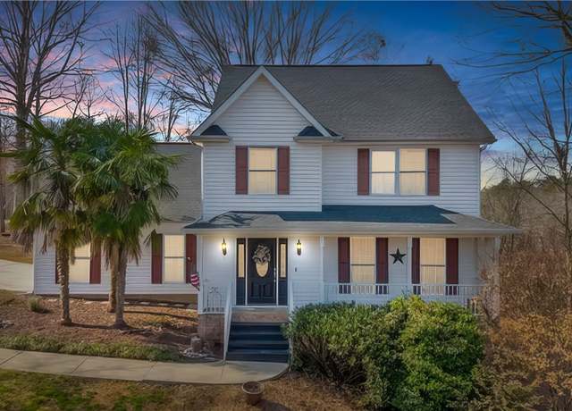 Property at 300 Summer Walk Ct, Seneca, SC 29678, 5 beds, 3.5 baths