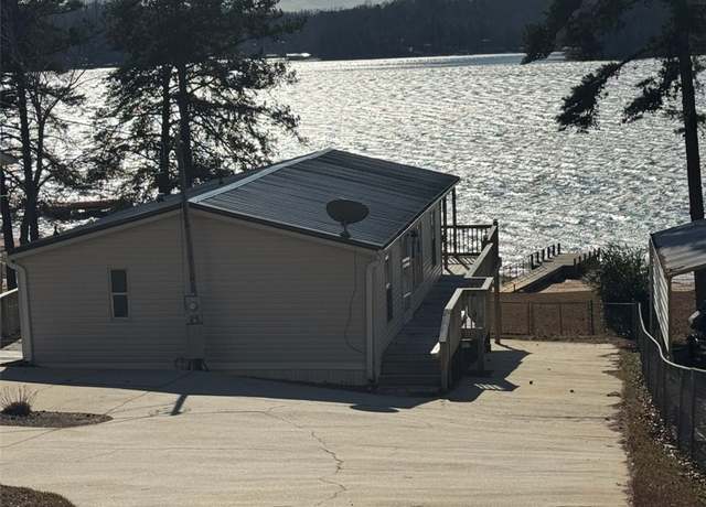 Property at 941 Shelor Ferry Rd, Fair Play, SC 29643, 3 beds, 2 baths