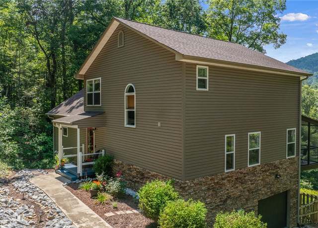 Property at 209 Falcon Crest Way, Pickens, SC 29671, 3 beds, 3.5 baths