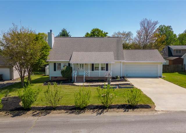 Property at 105 Terrace Rd, Easley, SC 29642, 3 beds, 2 baths