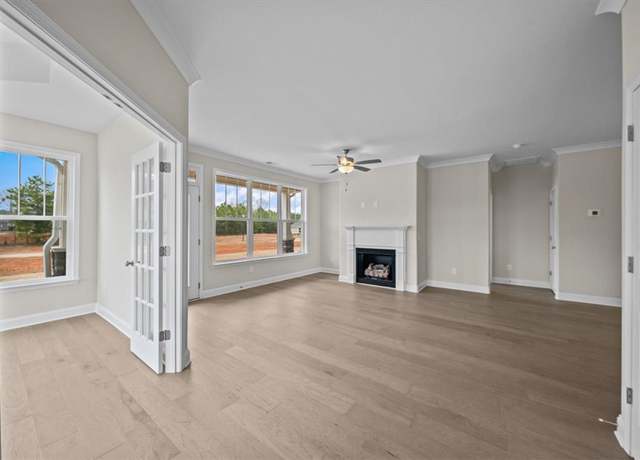 Property at 270 Meridian Way, Seneca, SC 29672, 3 beds, 2 baths