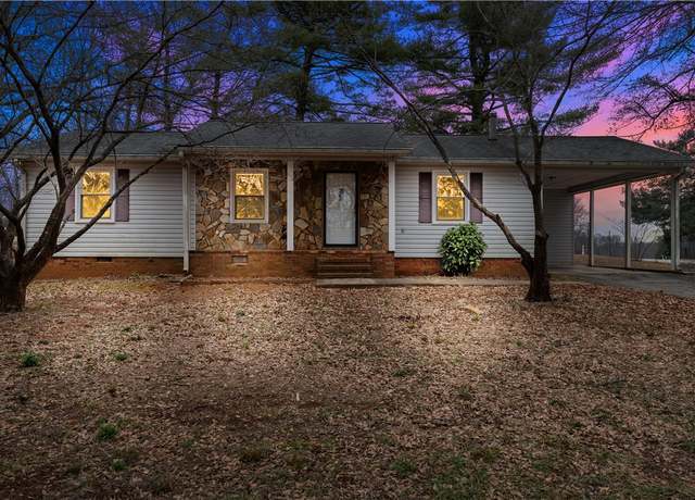 Property at 310 Old Furnace Rd, Boiling Springs, SC 29316, 3 beds, 2 baths