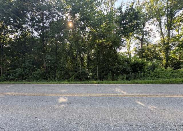 Property at 1321 Evans Pond Rd Hwy, Greenwood, SC 29646
