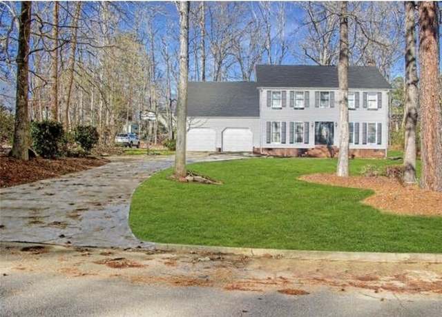 Property at 113 Runnymeade St, Greenwood, SC 29649, 4 beds, 2.5 baths