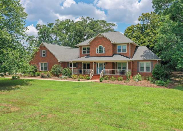 Property at 108 Rustic Ln, Anderson, SC 29621, 4 beds, 3.5 baths
