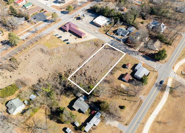 Property at 102 S Poplar St, Walhalla, SC 29691