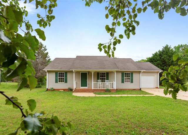 Property at 228 Bridgeview Dr, Anderson, SC 29625, 3 beds, 2 baths