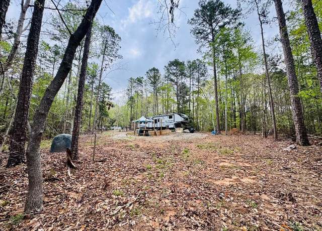 Property at 616 Lake Forest Dr, Abbeville, SC 29620