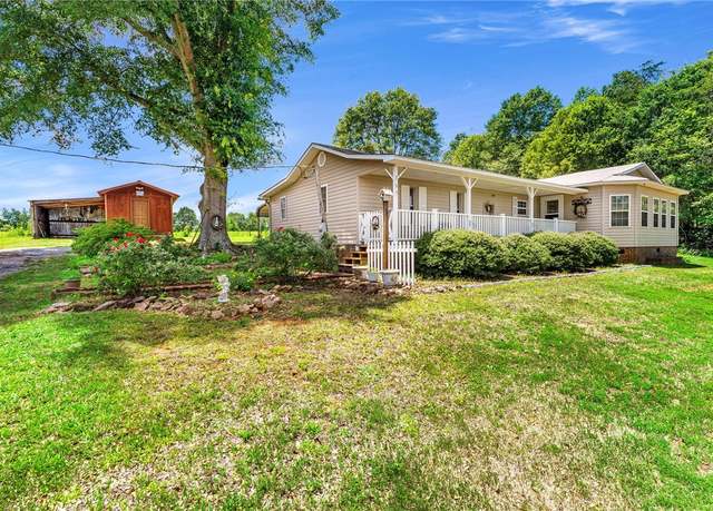 Property at 169 Sunset Rd, Pickens, SC 29671, 3 beds, 1.5 baths