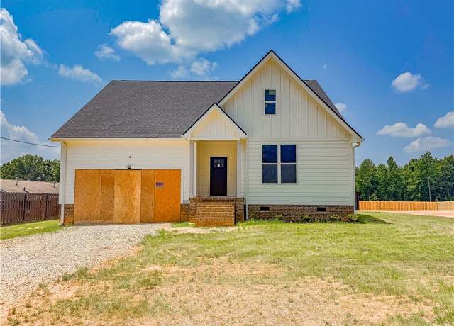 Property at 206 Highland Ave, Westminster, SC 29693, 3 beds, 2 baths