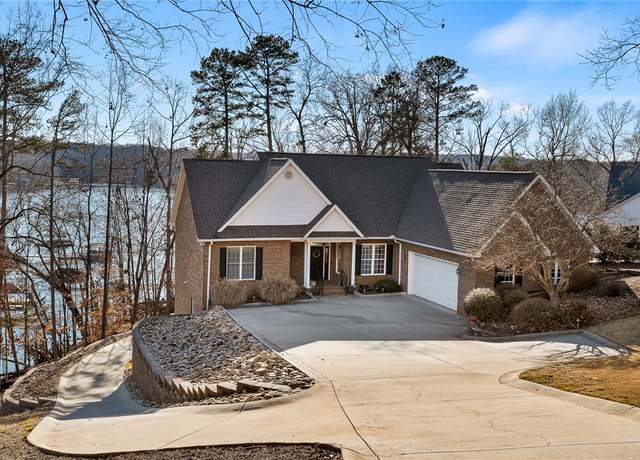 Property at 113 Chestnut Ln, Anderson, SC 29625, 5 beds, 3 baths