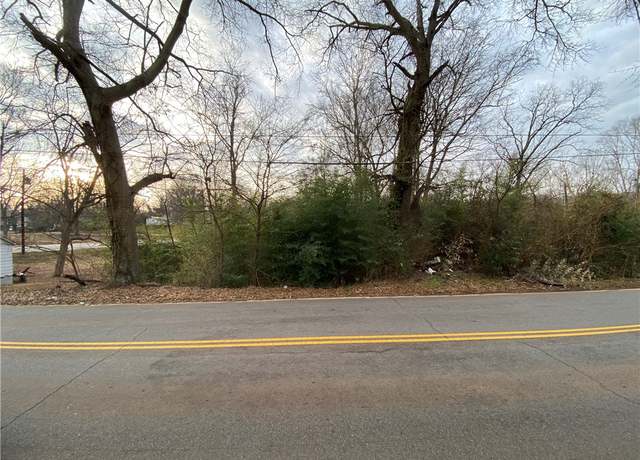 Property at 1105 West Franklin St, Anderson, SC 29624