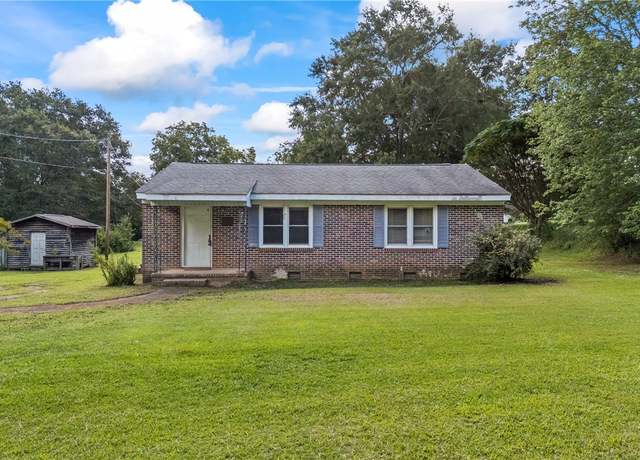 Property at 146 Hudson St, Westminster, SC 29693, 3 beds, 1 bath
