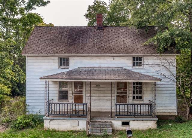 Property at 303 D St, Anderson, SC 29625, 4 beds, 1 bath