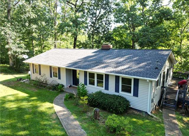 Property at 440 Cleveland Pike Rd, Westminster, SC 29693, 3 beds, 2 baths