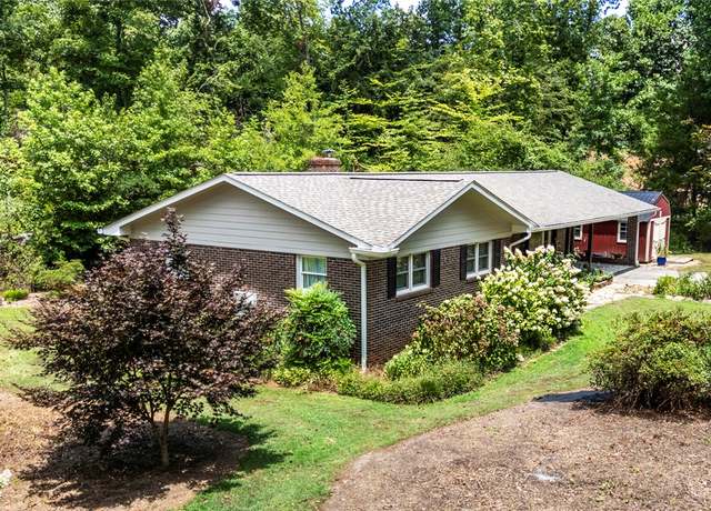 Property at 105 Laurel Ln, Seneca, SC 29678, 3 beds, 2 baths