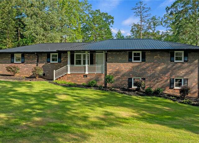 Property at 1025 Phillips Rd, Anderson, SC 29621, 4 beds, 3 baths