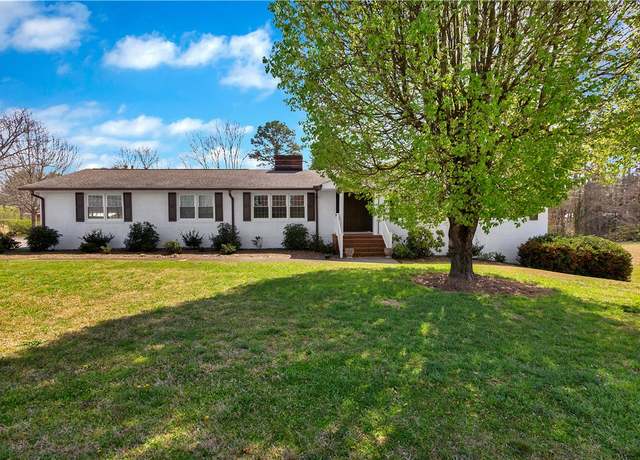 Property at 510 Westminster Hwy, Westminster, SC 29693, 4 beds, 3 baths