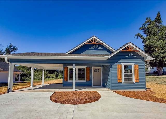 Property at 600 S Stribling St, Seneca, SC 29678, 2 beds, 2 baths