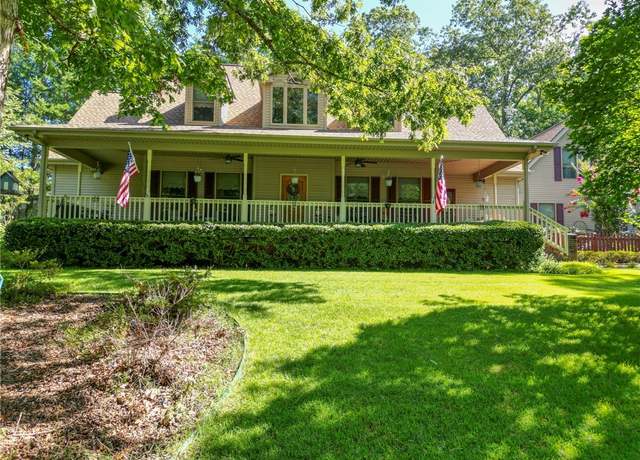 Property at 101 Hazelwood Way, Walhalla, SC 29691, 4 beds, 2.5 baths