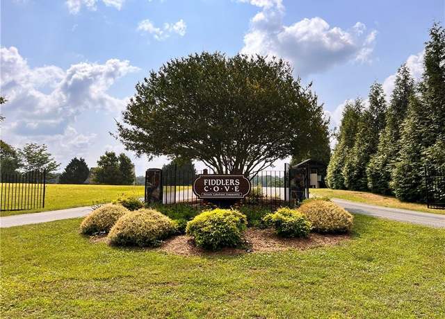 Property at 1B Watermelon Way, Tamassee, SC 29686