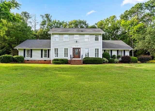 Property at 204 Millwood Rd, Abbeville, SC 29620, 4 beds, 3 baths