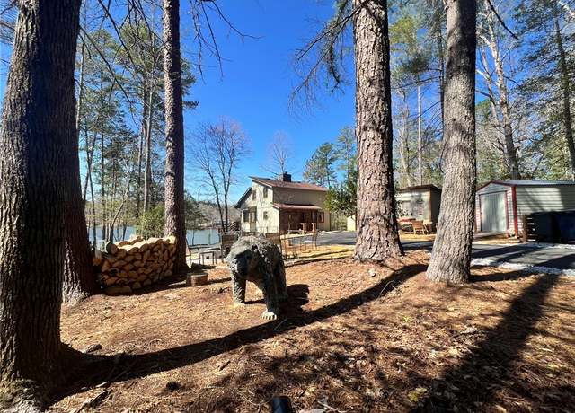 Property at 627 N Lake Dr, Salem, SC 29676, 3 beds, 2.5 baths