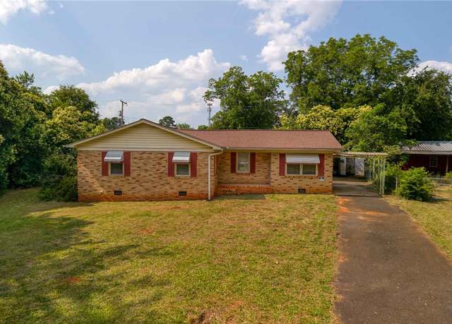 Property at 504 Ottawa Cir, Anderson, SC 29626, 3 beds, 1.5 baths