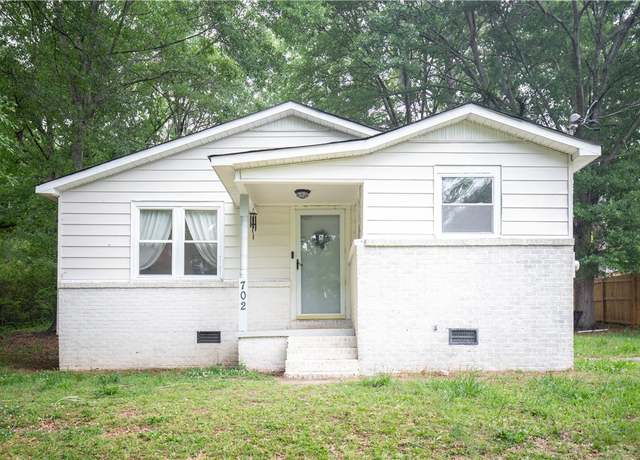 Property at 702 W 5th Ave, Easley, SC 29640, 2 beds, 1 bath